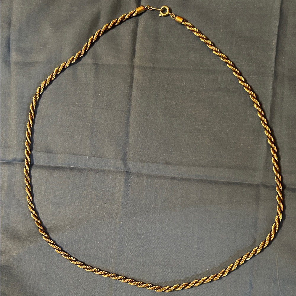 Vintage Trifari Gold/Black Twisted Necklace
